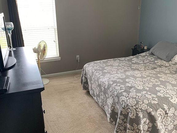 2nd image of 3660 Summit Oaks Dr