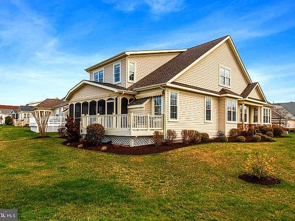 3rd image of 6548 Alderwood Way