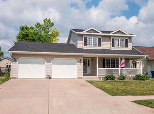 1506 16th Ave, Kearney, NE 68845