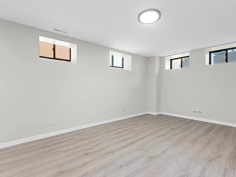 613 N Racine Ave #1 — Photo 11