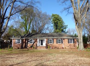 1400 Cavendish Ct, Charlotte, NC 28211