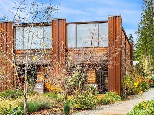 392 Wills Lane NW, Bainbridge Island, WA 98110