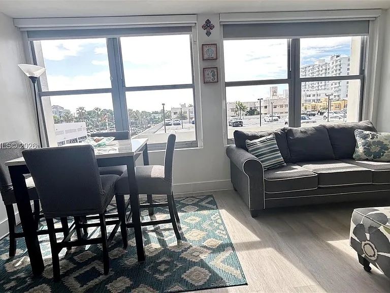 2899 Collins Ave #450 — Photo 3