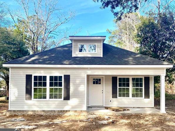 221 E Main St, Statesboro, GA 30458