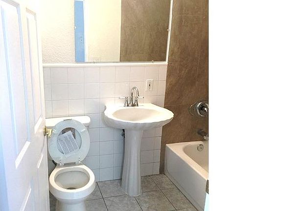 4th image of 4056 Van Dyke Ave APT 3