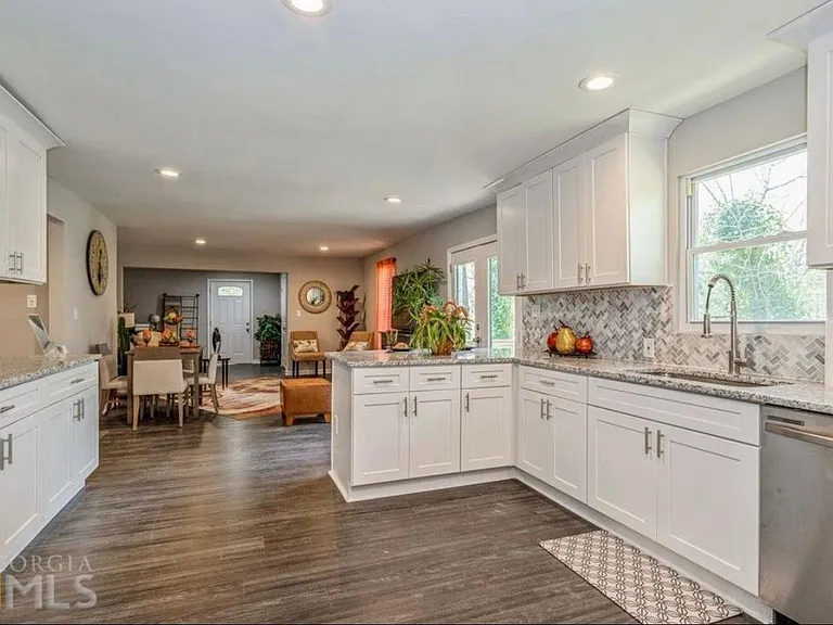 1451 Lavender Dr NW — Photo 22