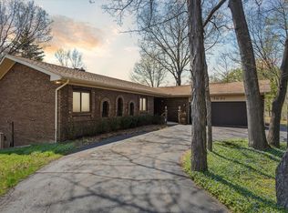 7001 Hickory Trl, Clarkston, MI 48348