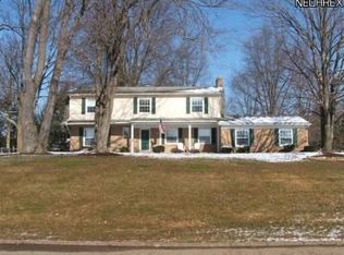 1389 Stonington Rd NW, North Canton, OH 44720