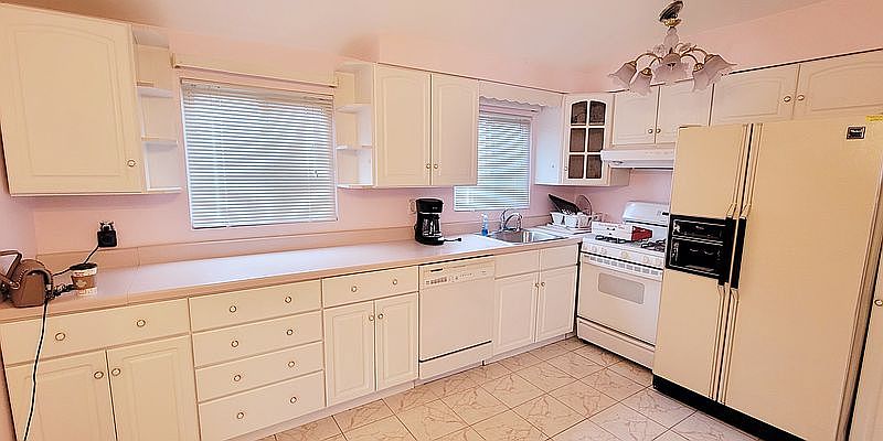 1st image of 92 Mulberry Cir Floor 2