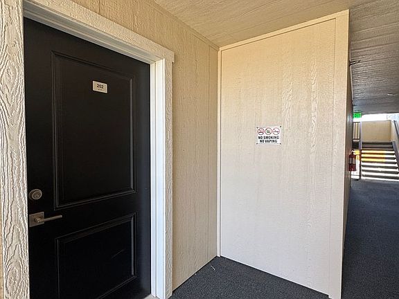 4th image of 503 E Helena Ave #202