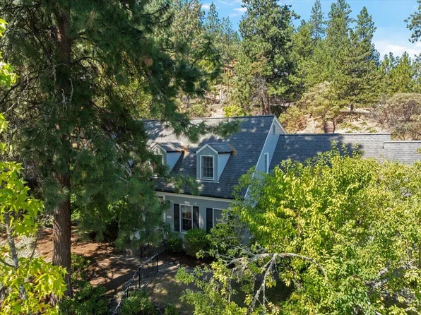 769 Lisa Ln, Ashland, OR 97520