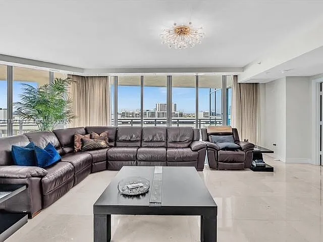 3535 S Ocean Dr #905 — Photo 11
