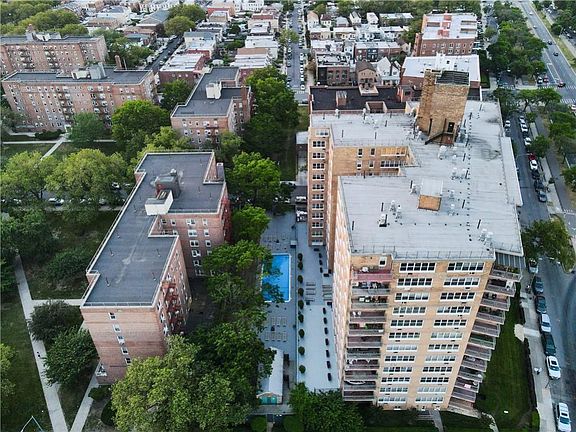 3rd image of 2650 Ocean Pkwy APT 8F