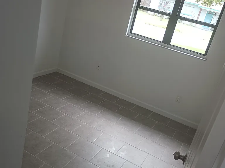 1239 Morgan Dr — Photo 15