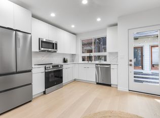 907 S Schell St #A, Philadelphia, PA 19147