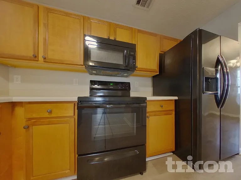 501 Arrowhead Dr — Photo 7
