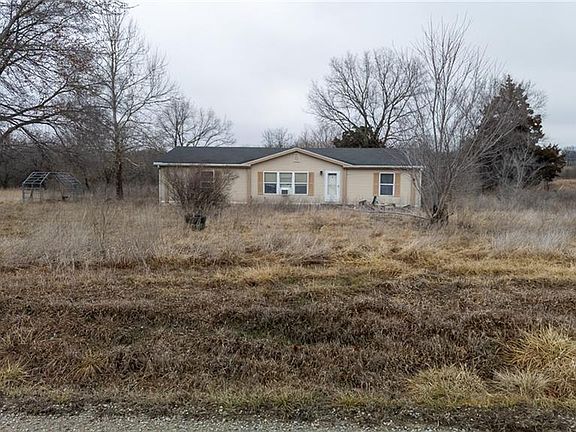 4th image of 111 NW 800th Rd