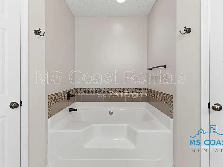14961 Greenwell Cir — Photo 14