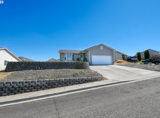 1306 SW 11th Ct, Pendleton, OR 97801