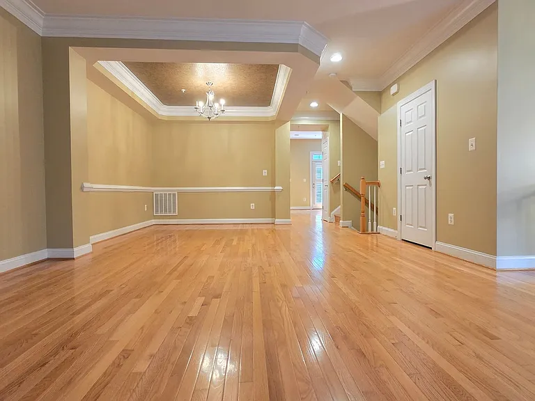 3547 Goddard Way — Photo 4