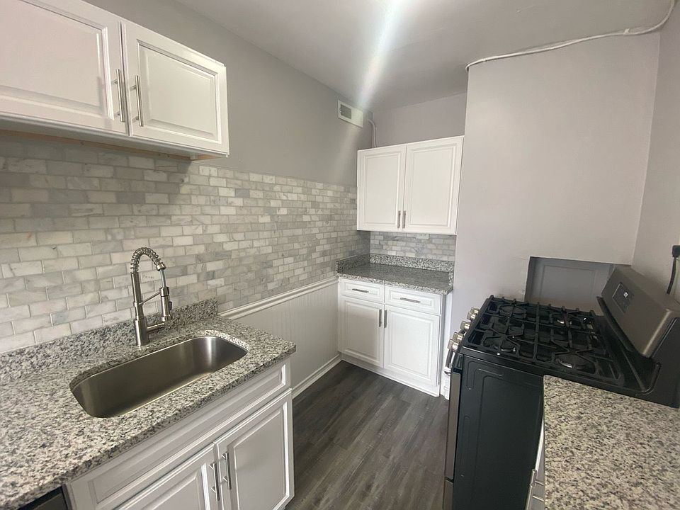 Mariemont Square Apartments 6600 Chestnut St Cincinnati OH Zillow