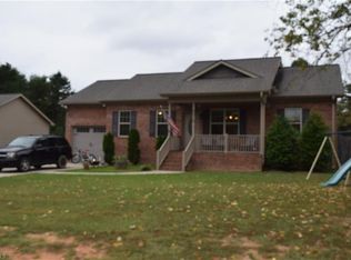 3919 Waterview Rd, High Point, NC 27265