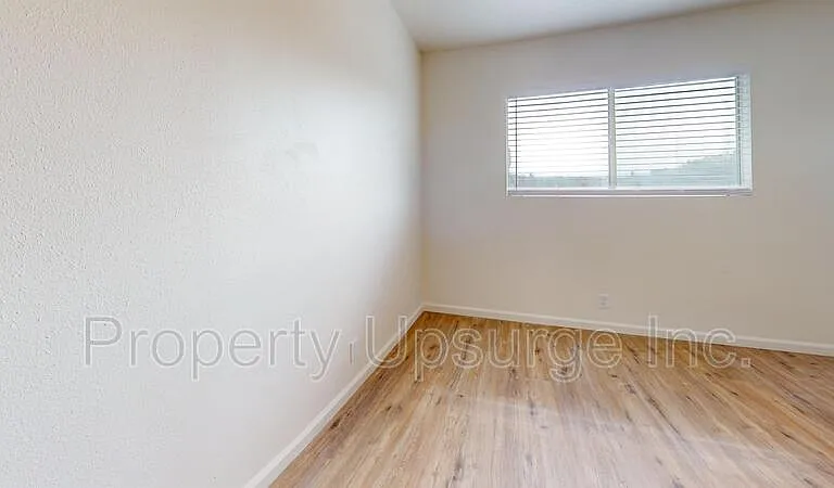 71 Mono Ave #11 — Photo 6
