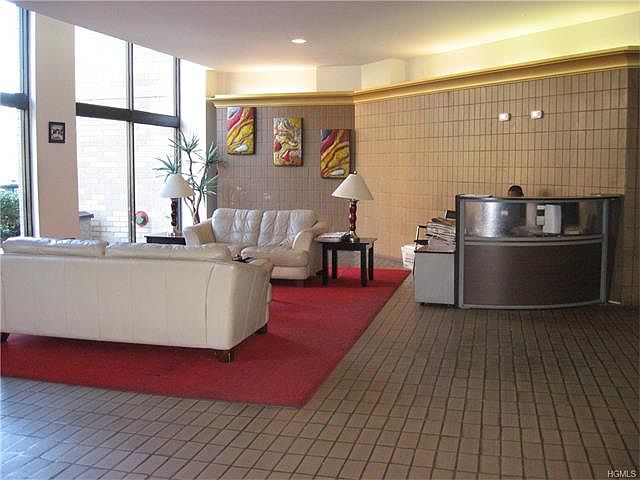 1st image of 1 Glenwood Ave APT 6H
