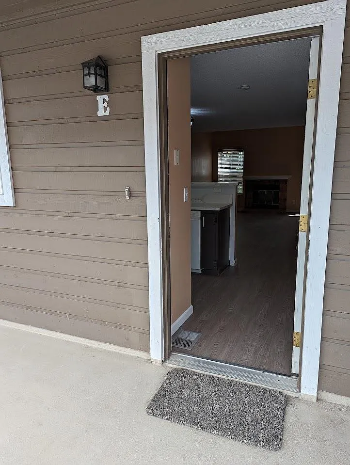 1 bed, 1133 sqft, $1,850 — Photo 2