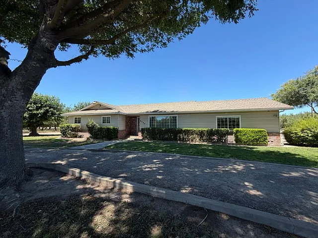 6660 Kiernan Ave — Photo 3