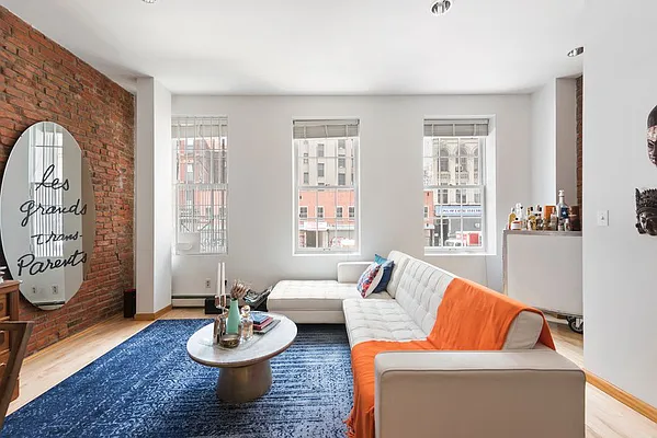 Rented by Nest Seekers International | media 48