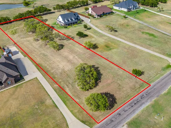 118 Whispering Winds Dr, Gunter, TX 75058