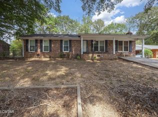 561 Desha Dr, Jackson, TN 38301