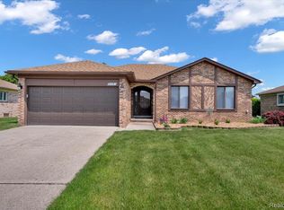 3491 Chippendale Dr, Sterling Heights, MI