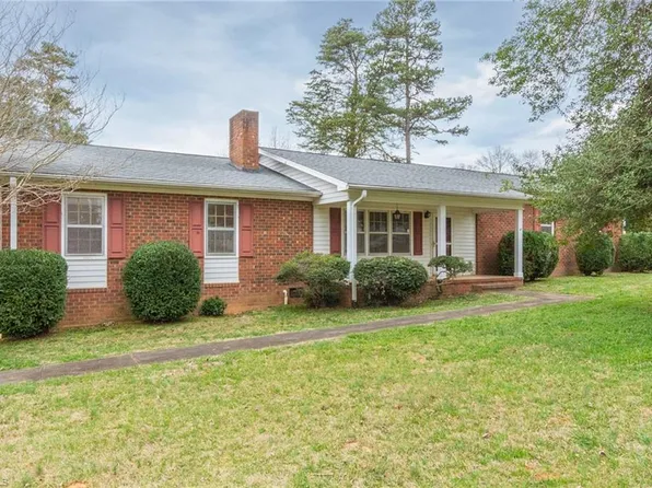 361 Effie St, Randleman, NC 27317