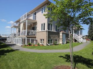 1238 Marenger St #16, Ottawa, ON K1C1S2