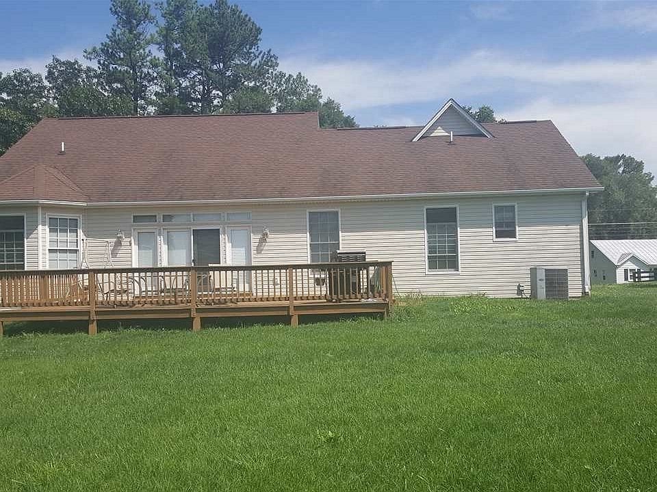 2nd image of 1654 Rockfish Rd