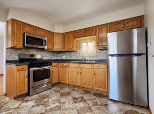 7302 W 80th St #1, Bridgeview, IL 60455