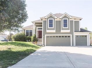 901 NW 110th St, Kansas City, MO 64155