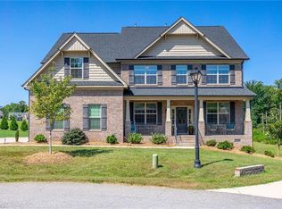 8013 Hacker Dr, Stokesdale, NC 27357