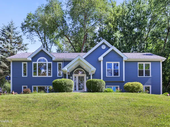 1000 Simonds Rd, Williamstown, MA 01267