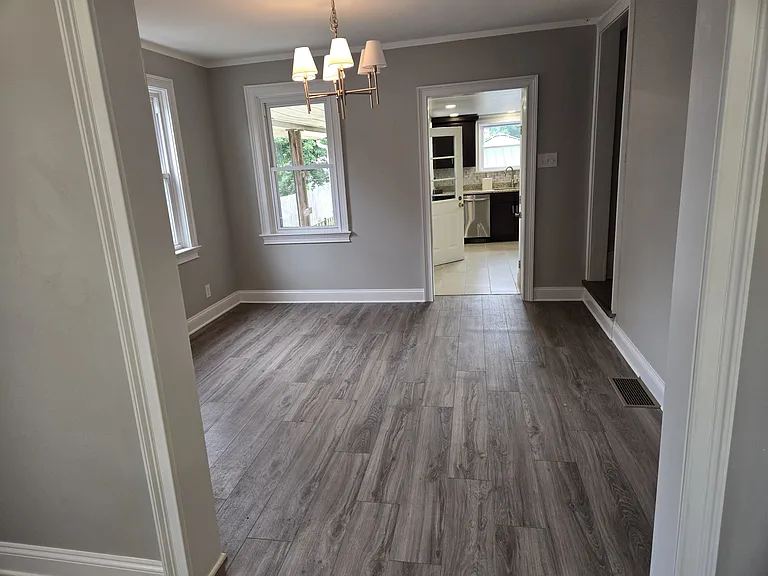433 Main St — Photo 4