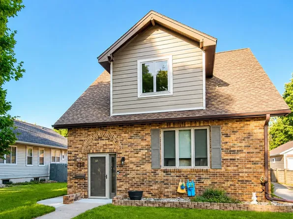 412 N 8th St, Estherville, IA 51334