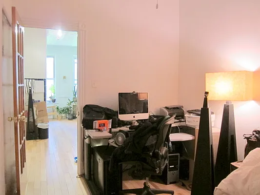 Rented by Chartwell Manhattan Realty | media 13