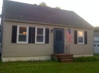 18 Maplewood Ave, Dover, NH 03820