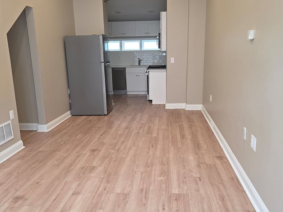 1st image of 803 S 4th St