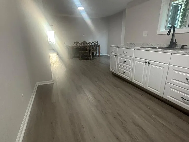 87 Vine St — Photo 3