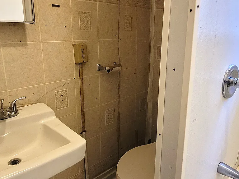 3943 Blossfield Ave — Photo 18