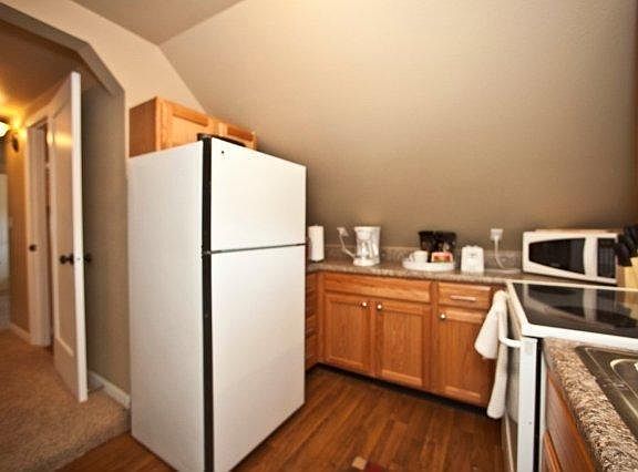 5th image of 333 Saint Paul St
