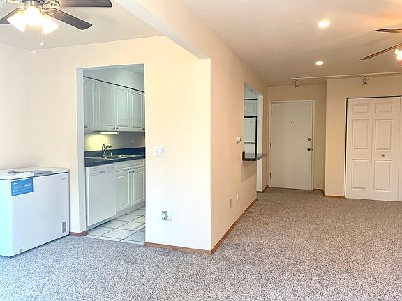 3rd image of 1215 N Waterman Ave APT 4D